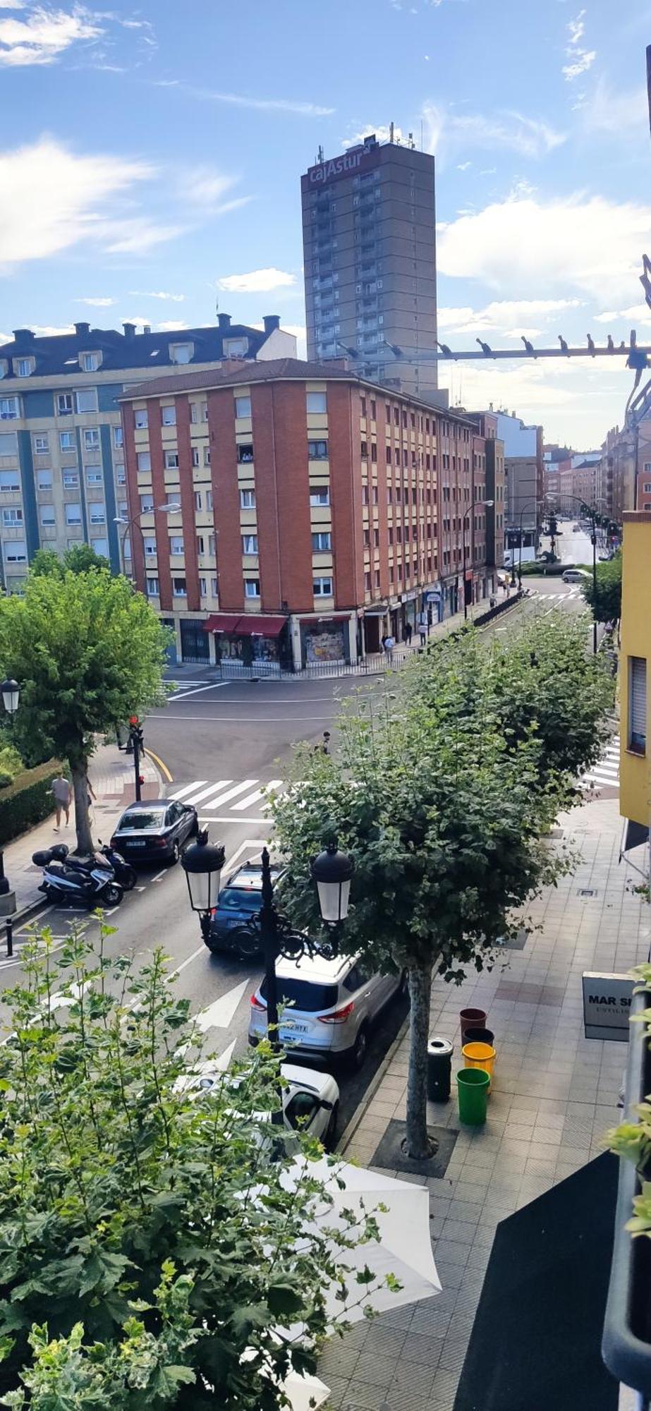 Alojamiento Oviedo 3 Con Parking Bagian luar foto